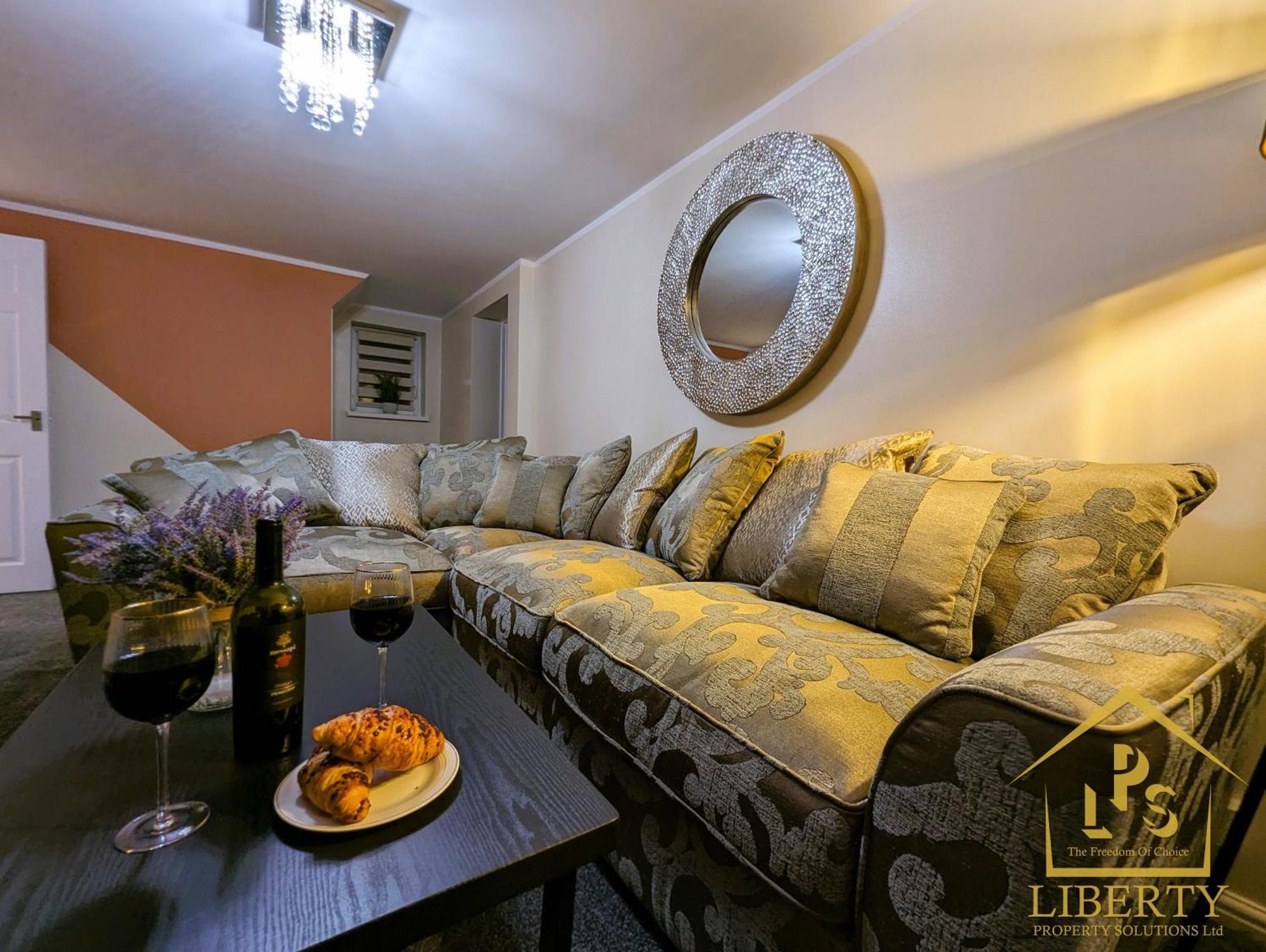 6 Guests * 4 Bedroom * Free Wi-Fi *Huntingdon Exterior photo