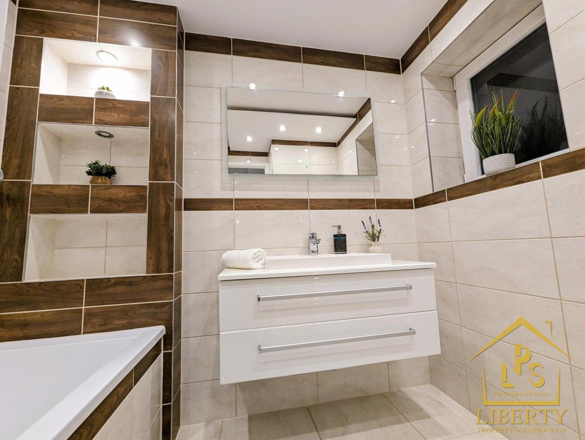6 Guests * 4 Bedroom * Free Wi-Fi *Huntingdon Exterior photo